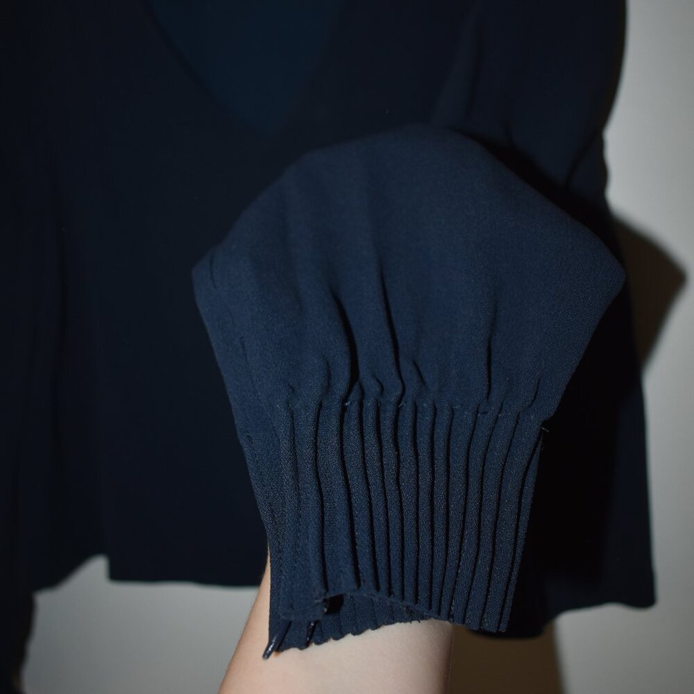 Club Monaco Blouse M - Picture 4 of 10